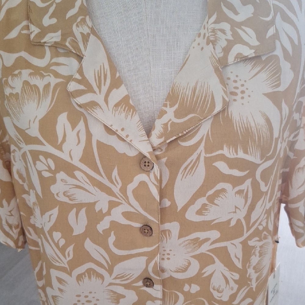 Billabong Gold Floral Button-Down Shirt Steph Claire Smith Collection - Picture 2 of 7